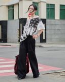  Áo Nữ Trễ Vai WAVY MADMIND - Màu Trắng Đen 