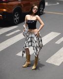  [ MẶC 2 KIỂU ] Chân Váy Nữ Thiết Kế CATCHY MADMIND - Màu Trắng Sọc 