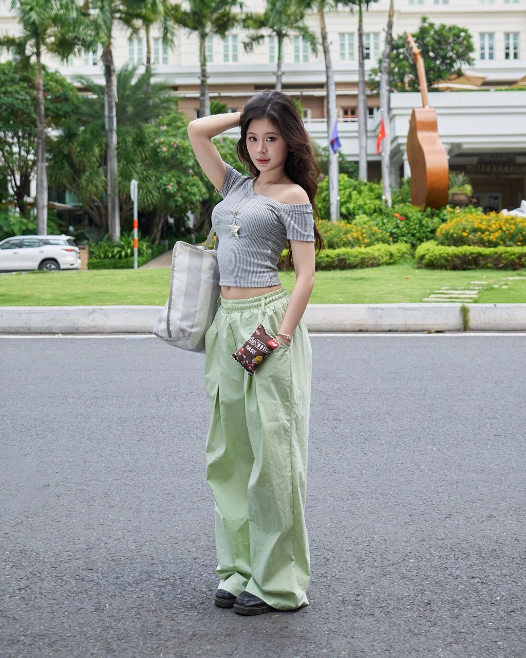  Áo Nữ Trễ Vai TOFU MADMIND - Màu Xám 