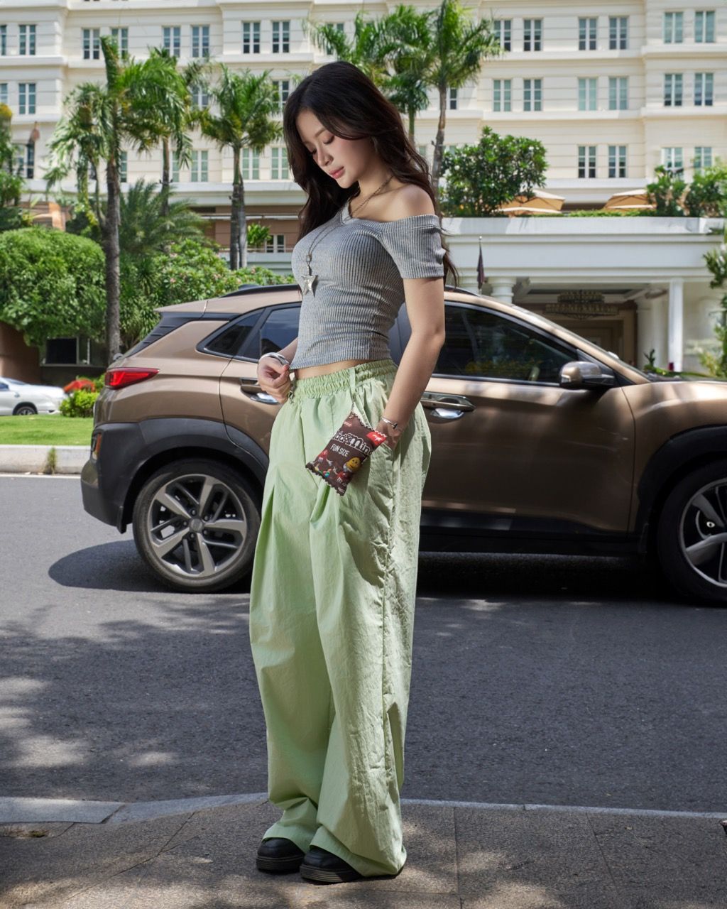  Áo Nữ Trễ Vai TOFU MADMIND - Màu Xám 