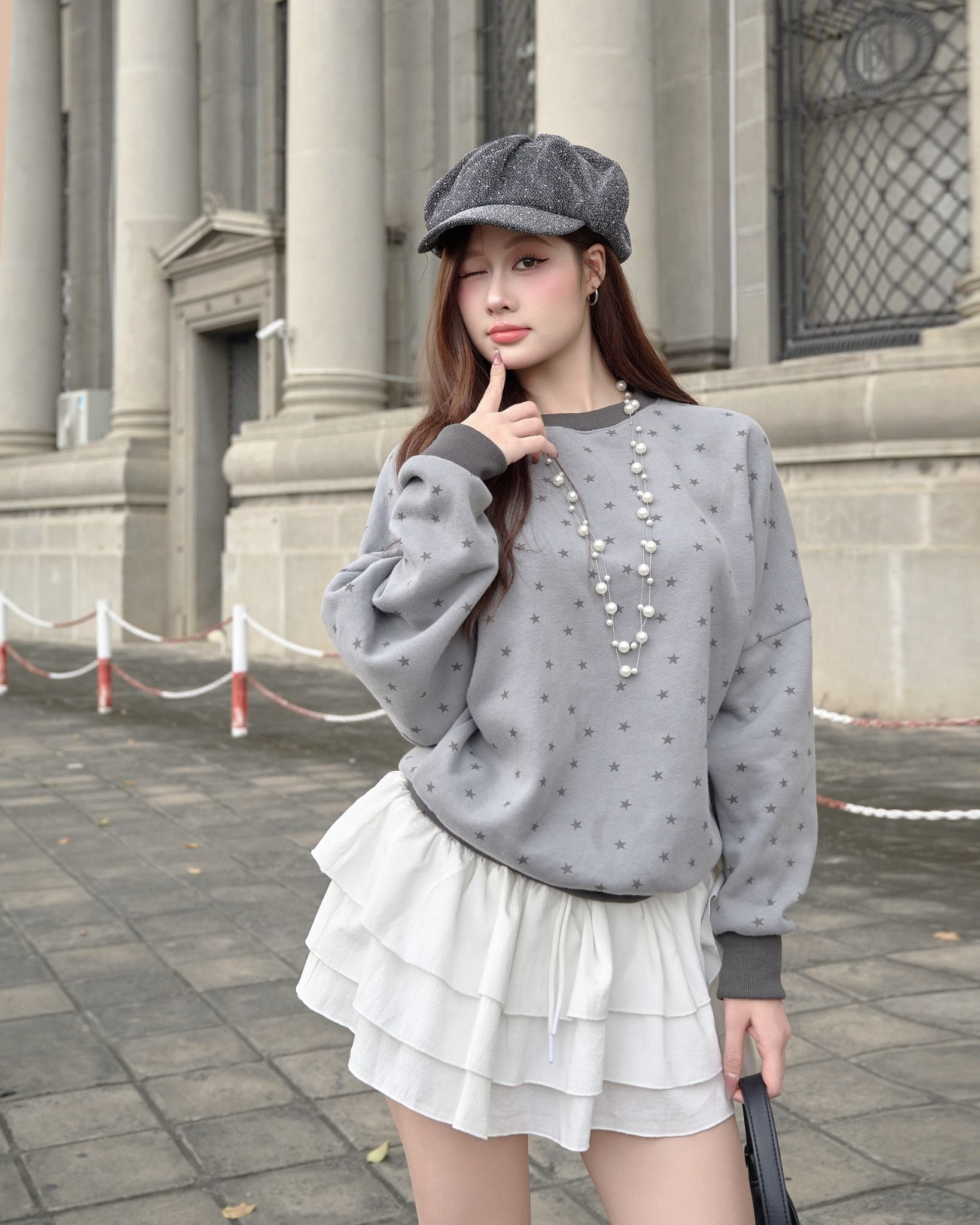  Áo Sweater Ngôi Sao Form Croptop MADMIND D8 - Màu Xám Đậm 