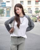  Áo Nỉ Raglan Tay Dài Hoạ Tiết Ngôi Sao MADMIND D14 - Màu Trắng Phối Tay Xám 