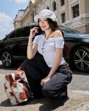  Áo Nữ Trễ Vai TOFU MADMIND - Màu Trắng 