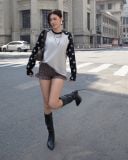  Áo Thun Raglan Tay Dài Hoạ Tiết Ngôi Sao MADMIND D15 - Màu Đen 