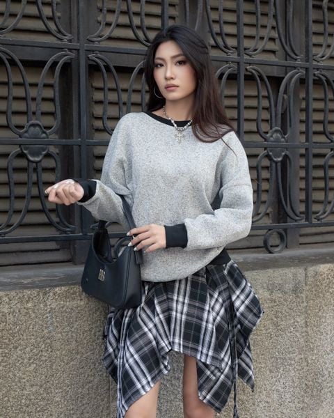  Áo Sweater Trơn MADMIND D13 - Màu Xám Trắng 