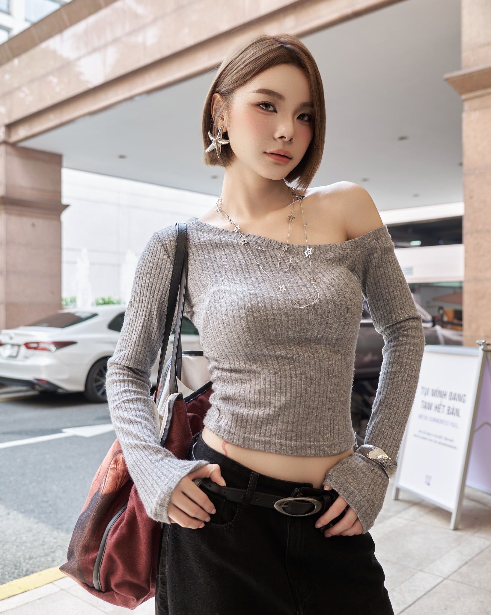  Áo Trễ Vai MADMIND D7 - Màu Xám 