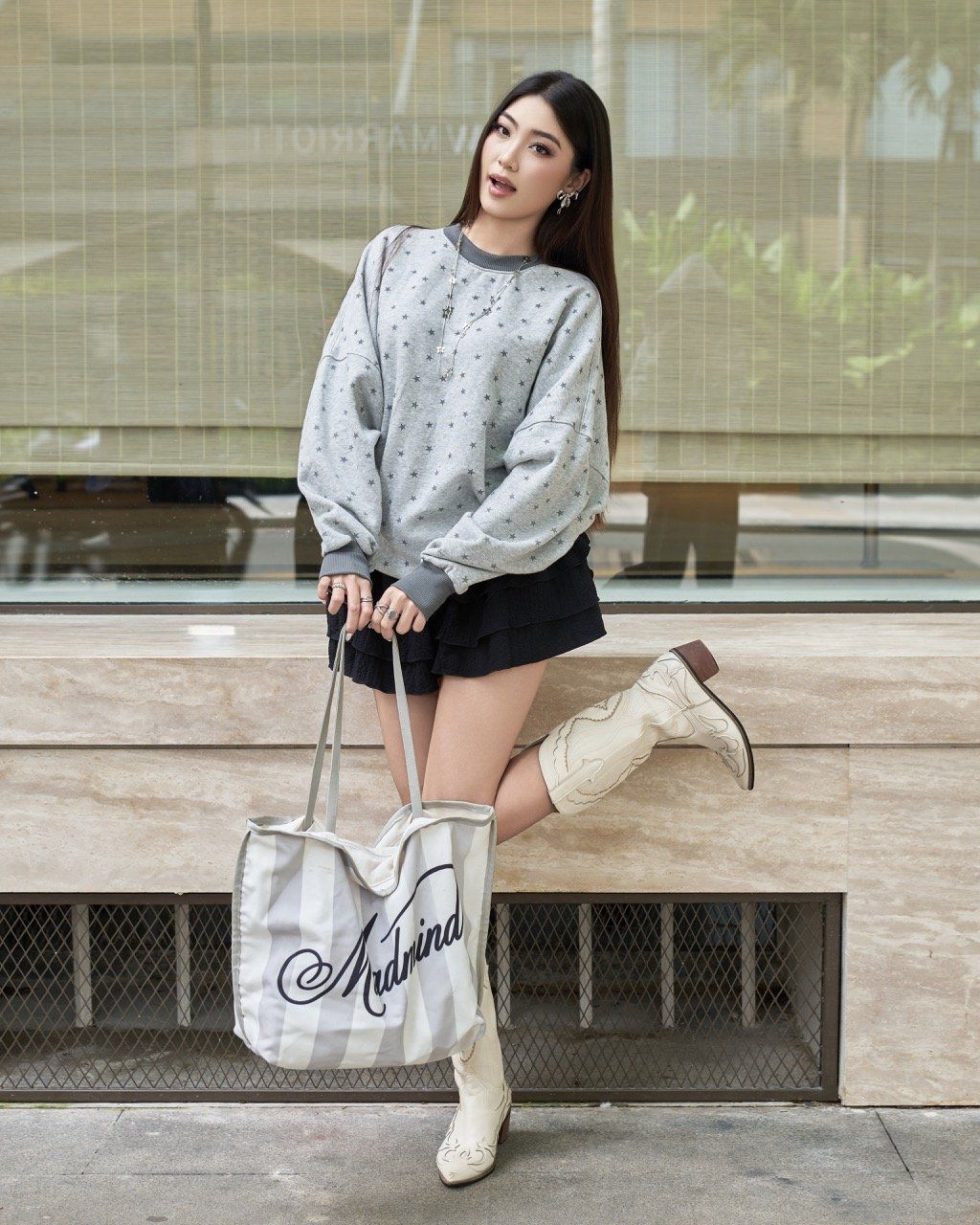  Áo Sweater Ngôi Sao MADMIND D8 - Màu Xám 