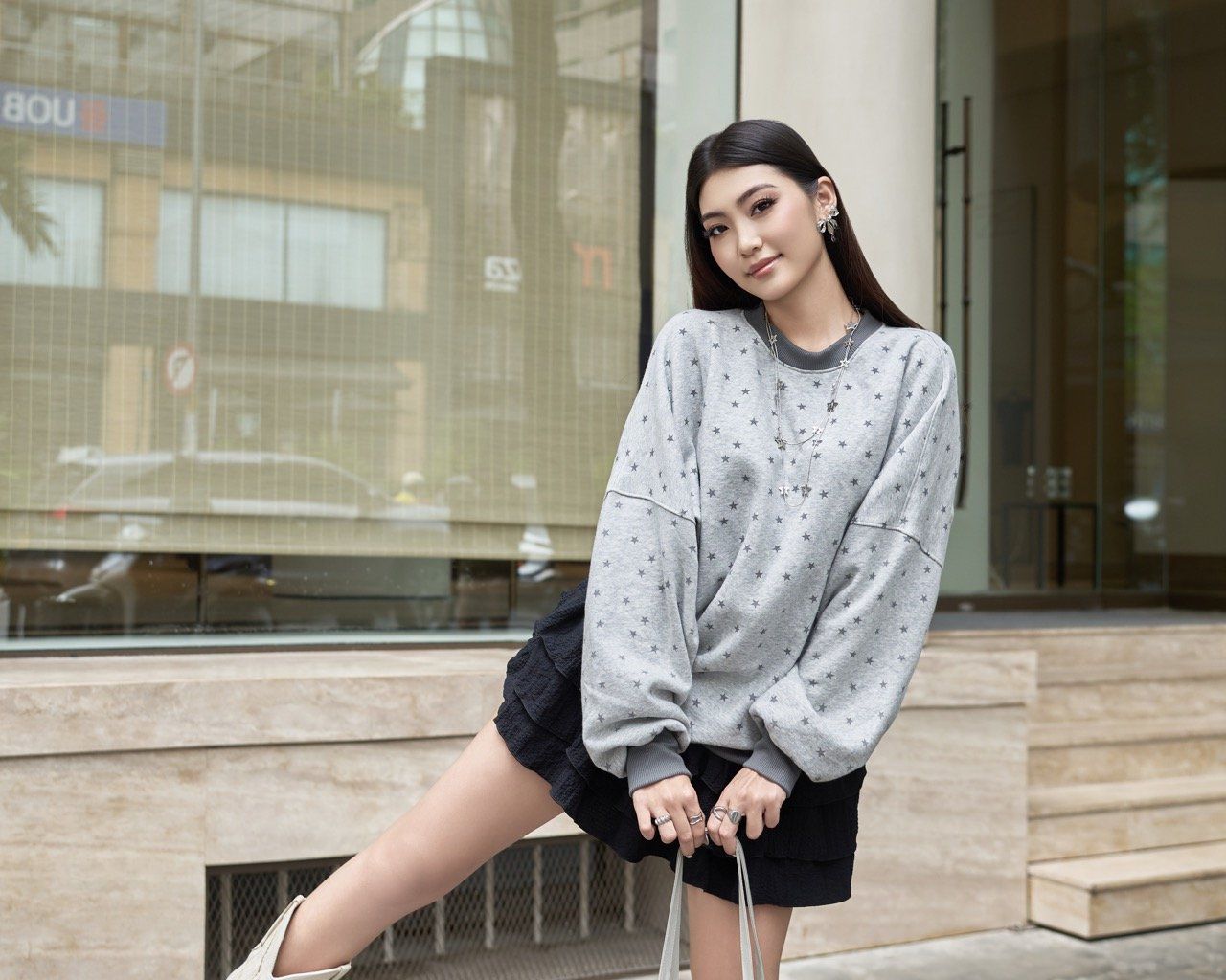  Áo Sweater Ngôi Sao MADMIND D8 - Màu Xám 