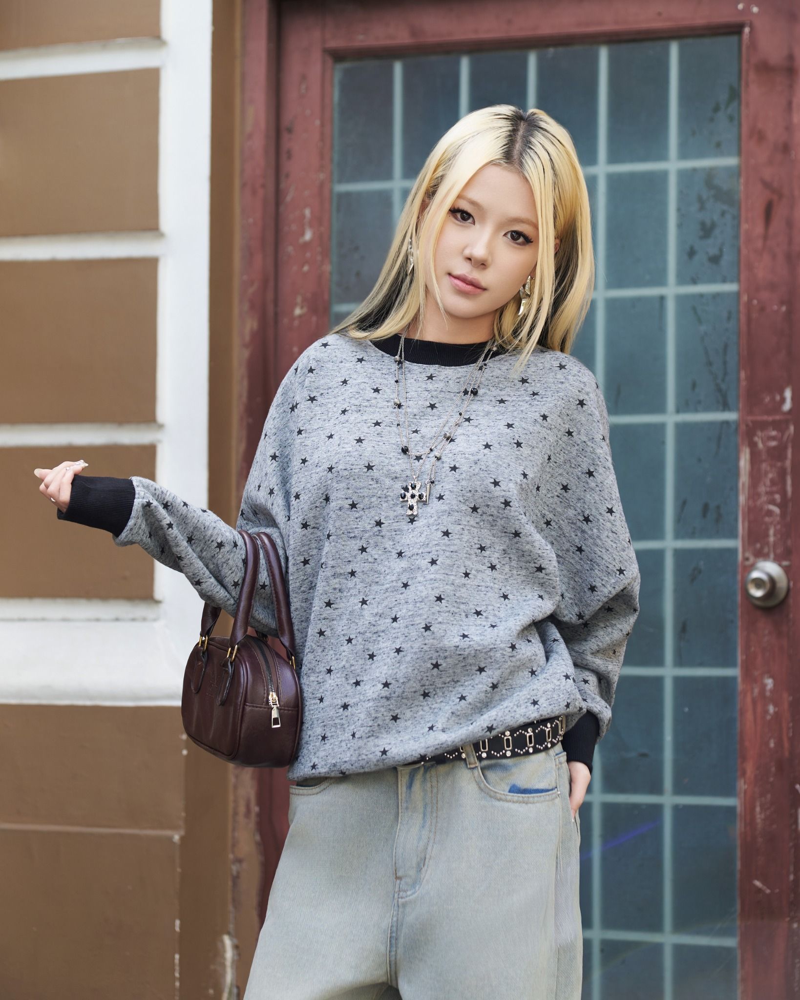  Áo Sweater Ngôi Sao MADMIND D8 - Màu Xám Đậm 