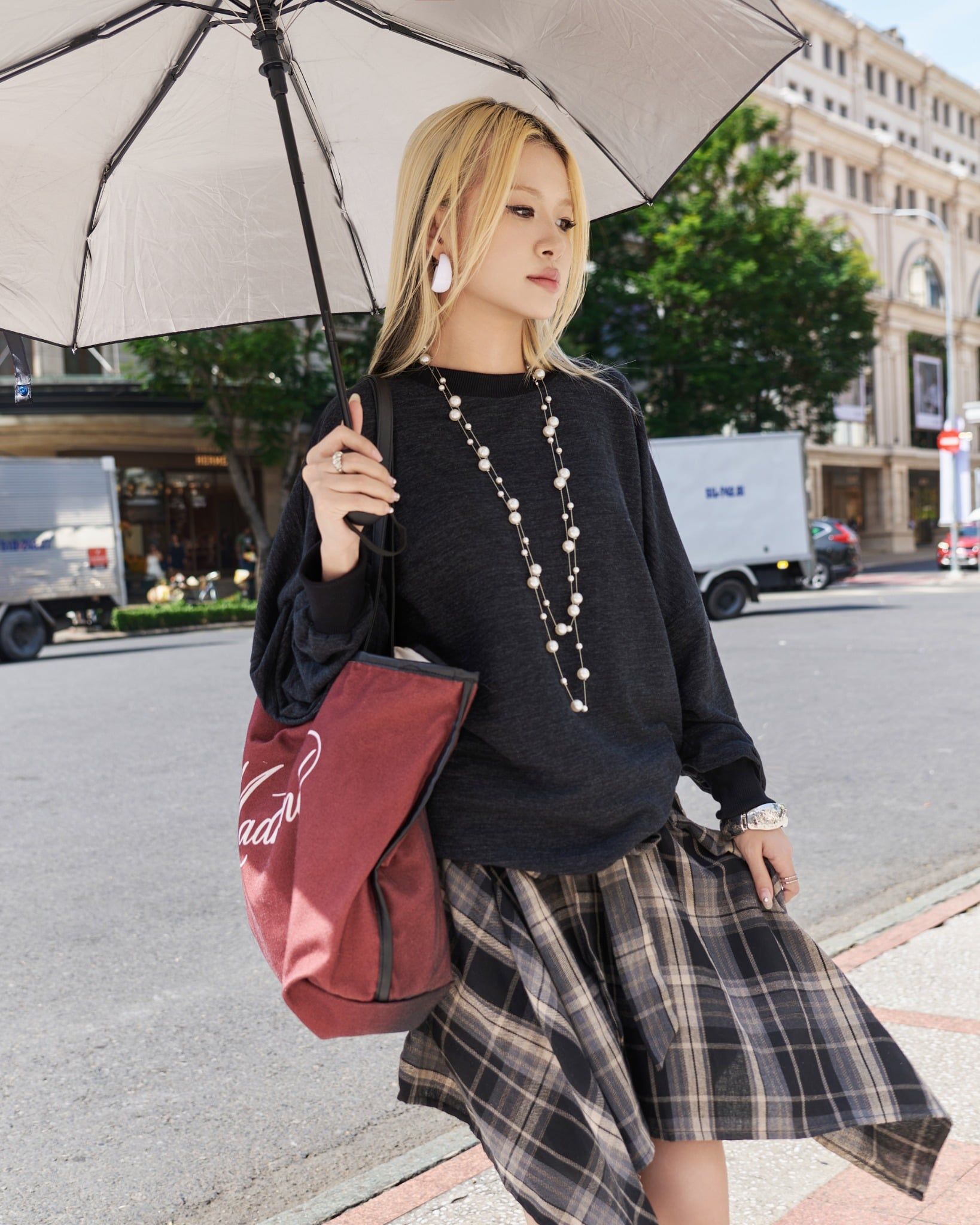  Áo Sweater Trơn MADMIND D8 - Màu Đen Muối TIêu 