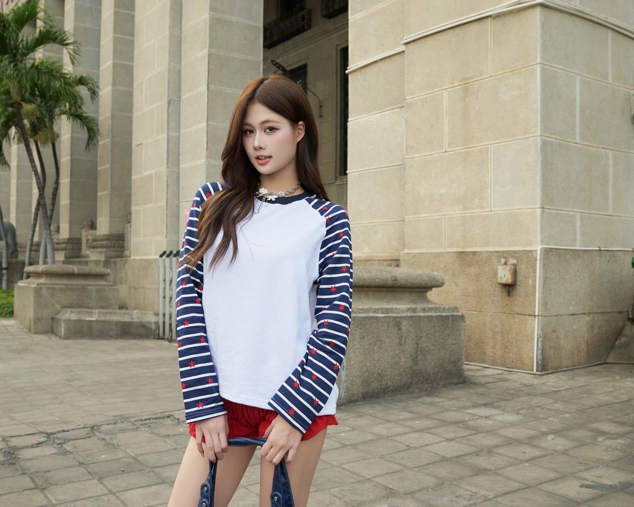  Áo Nỉ Raglan Tay Dài Hoạ Tiết Ngôi Sao MADMIND D14 - Màu Sọc Xanh 