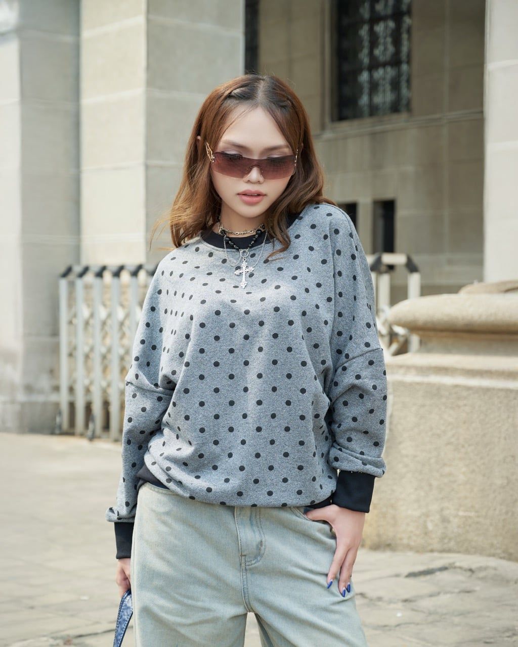  Áo Nỉ Sweater Chấm Bi MADMIND D8 - Màu Chấm Bi Chân Cua 