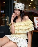  [ MẶC 4 KIỂU ] Áo Nữ Trễ Vai PUDDING MADMIND - Màu Vàng Nhạt 