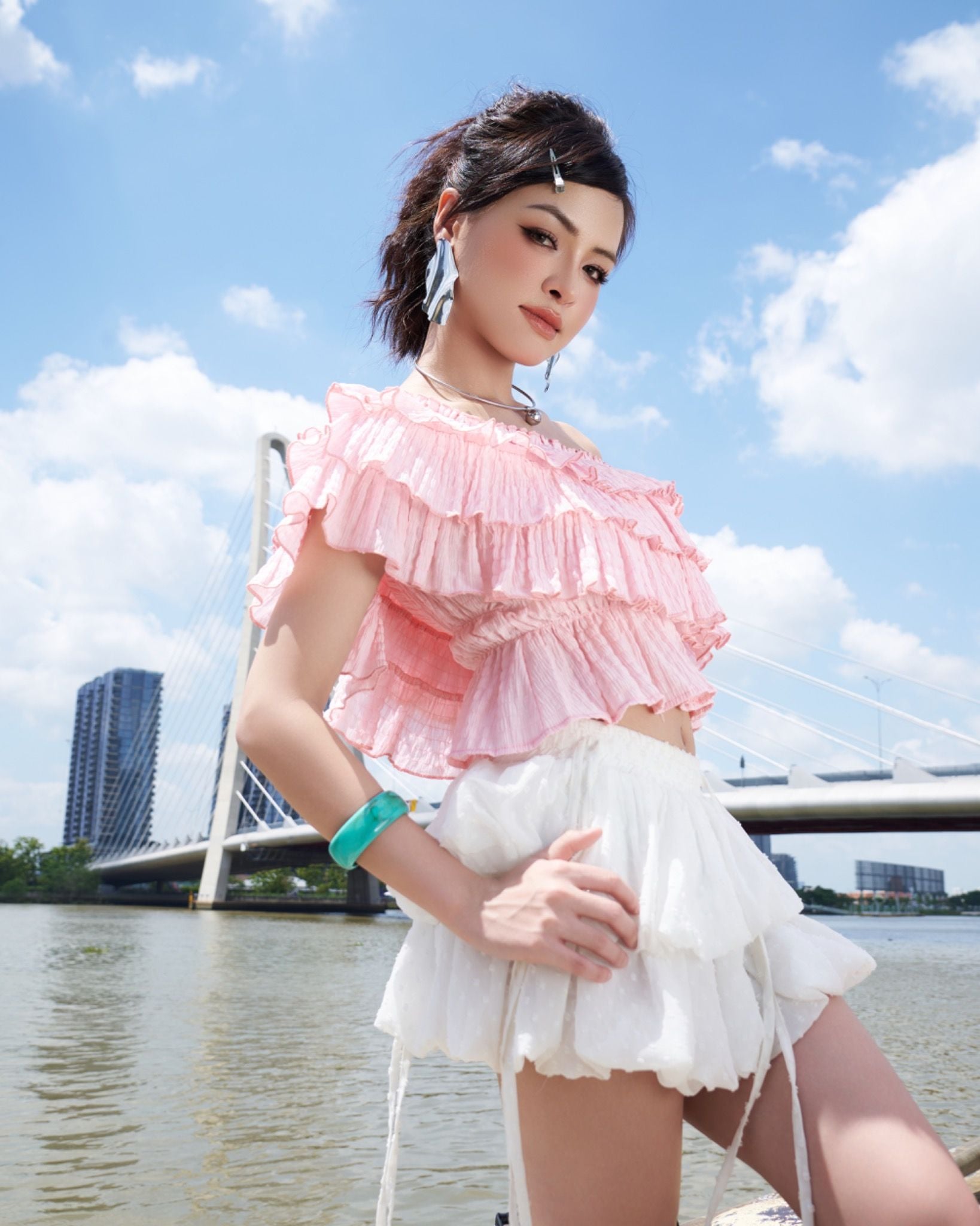  MADMIND [ MẶC 4 KIỂU ] Áo Nữ Trễ Vai Nhún 3 Tầng  PUDDING TOP - Áo Lệch Vai Mùa Hè Đi Biển Màu Hồng 