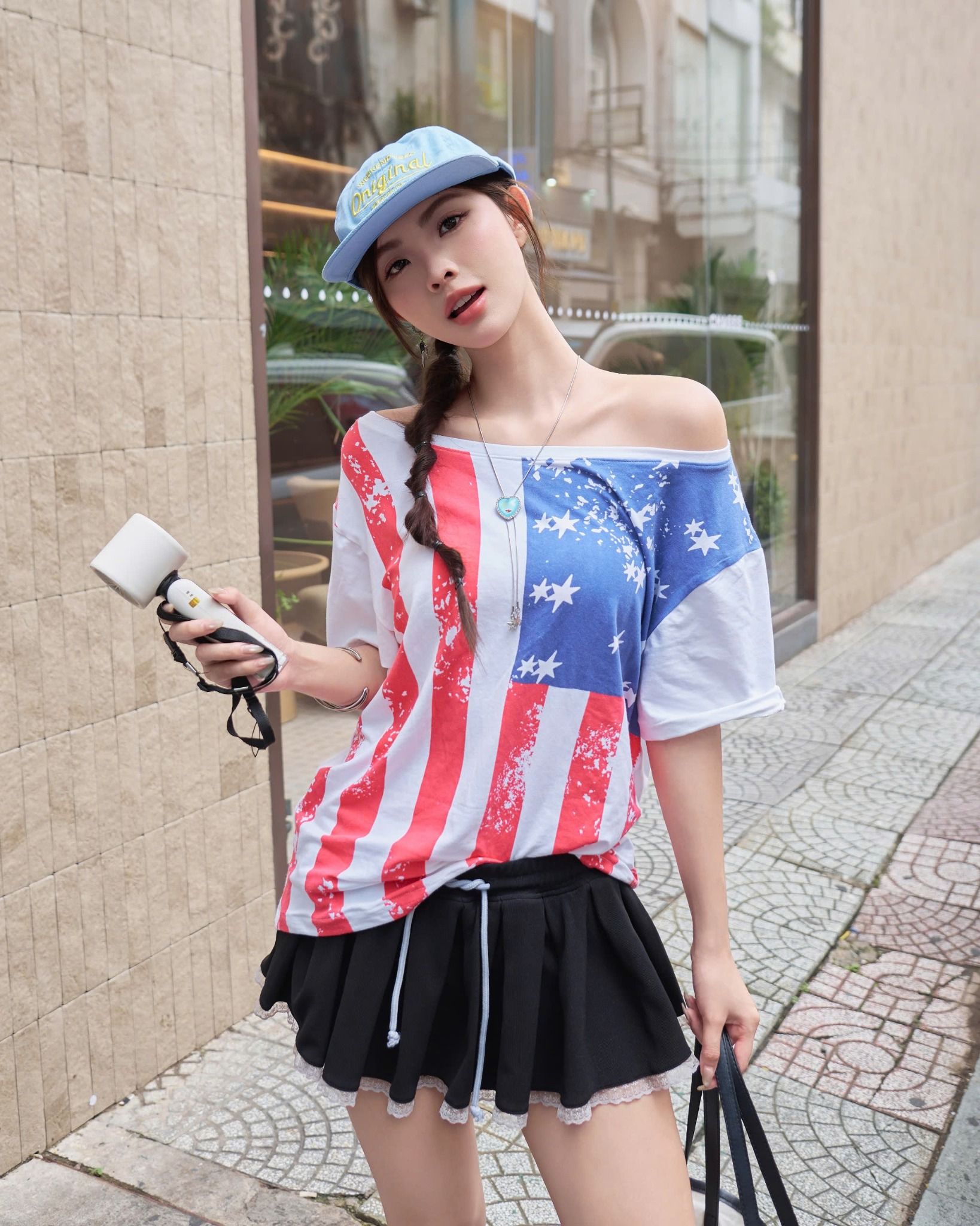  Áo Nữ Trễ Vai AMER MADMIND - Màu Trắng 