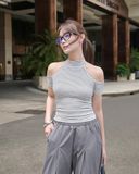  Áo Nữ Trễ Vai OREO MADMIND - Màu Trắng 