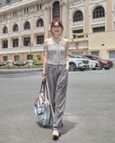  Áo Nữ Trễ Vai OREO MADMIND - Màu Trắng 