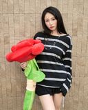  Áo Rộng, Tay Dài Trễ Vai MADMIND D9 - Màu Sọc Đen 