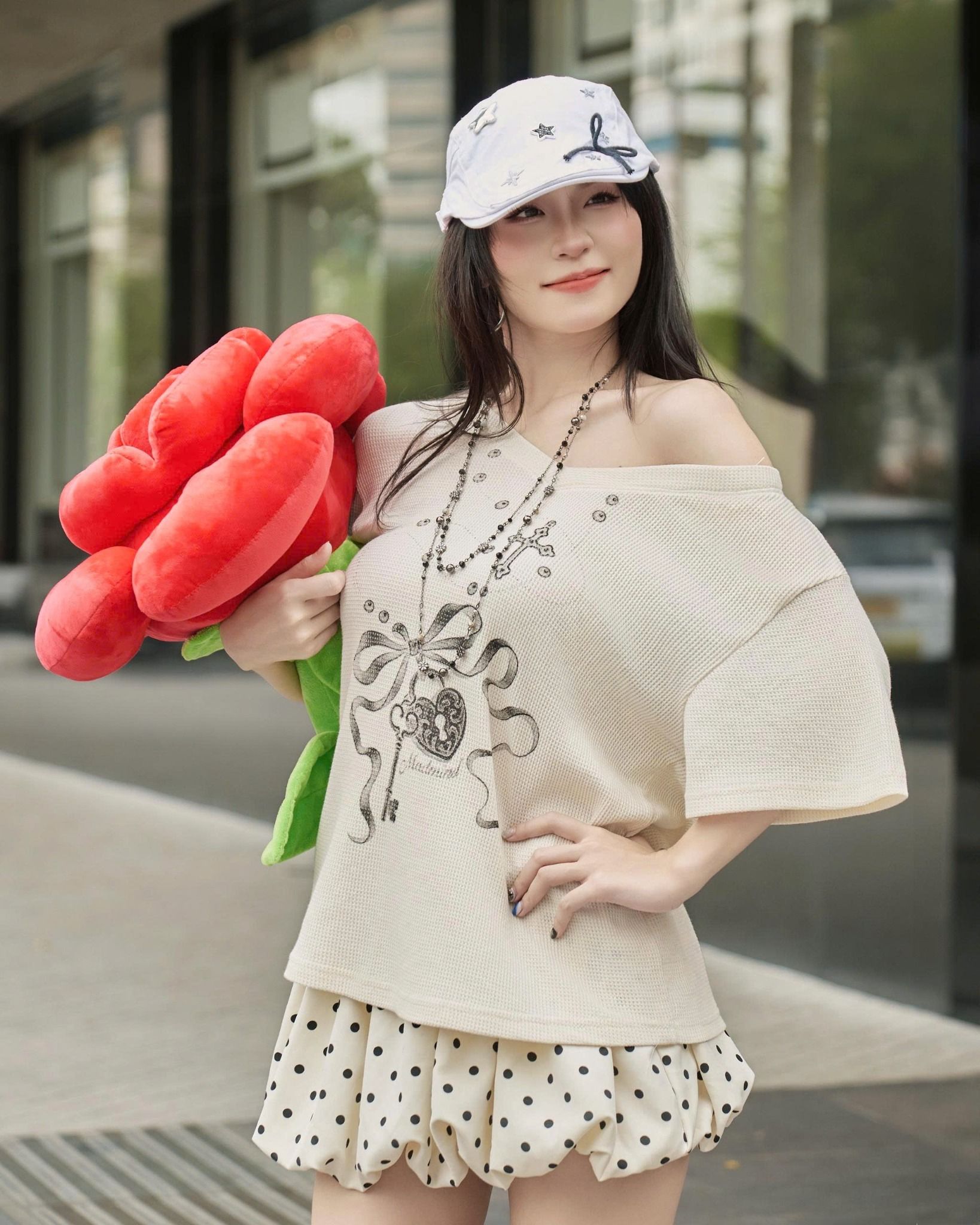  Áo Cổ Tim MADMIND A35 - Màu Be 