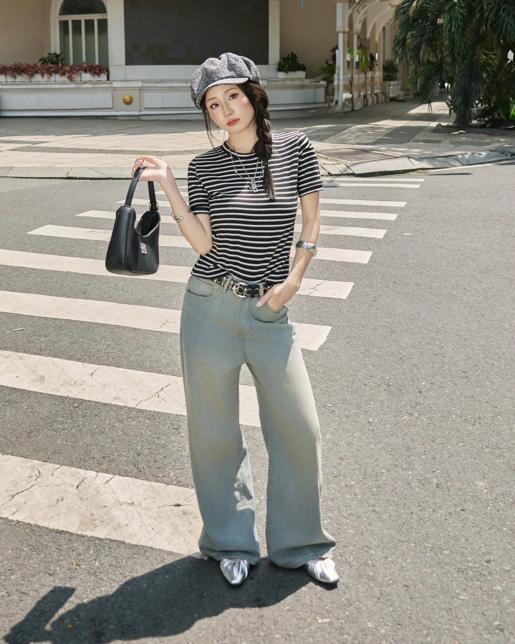  Áo Suông Tay Ngắn MADMIND A36 - Màu Sọc Đen 