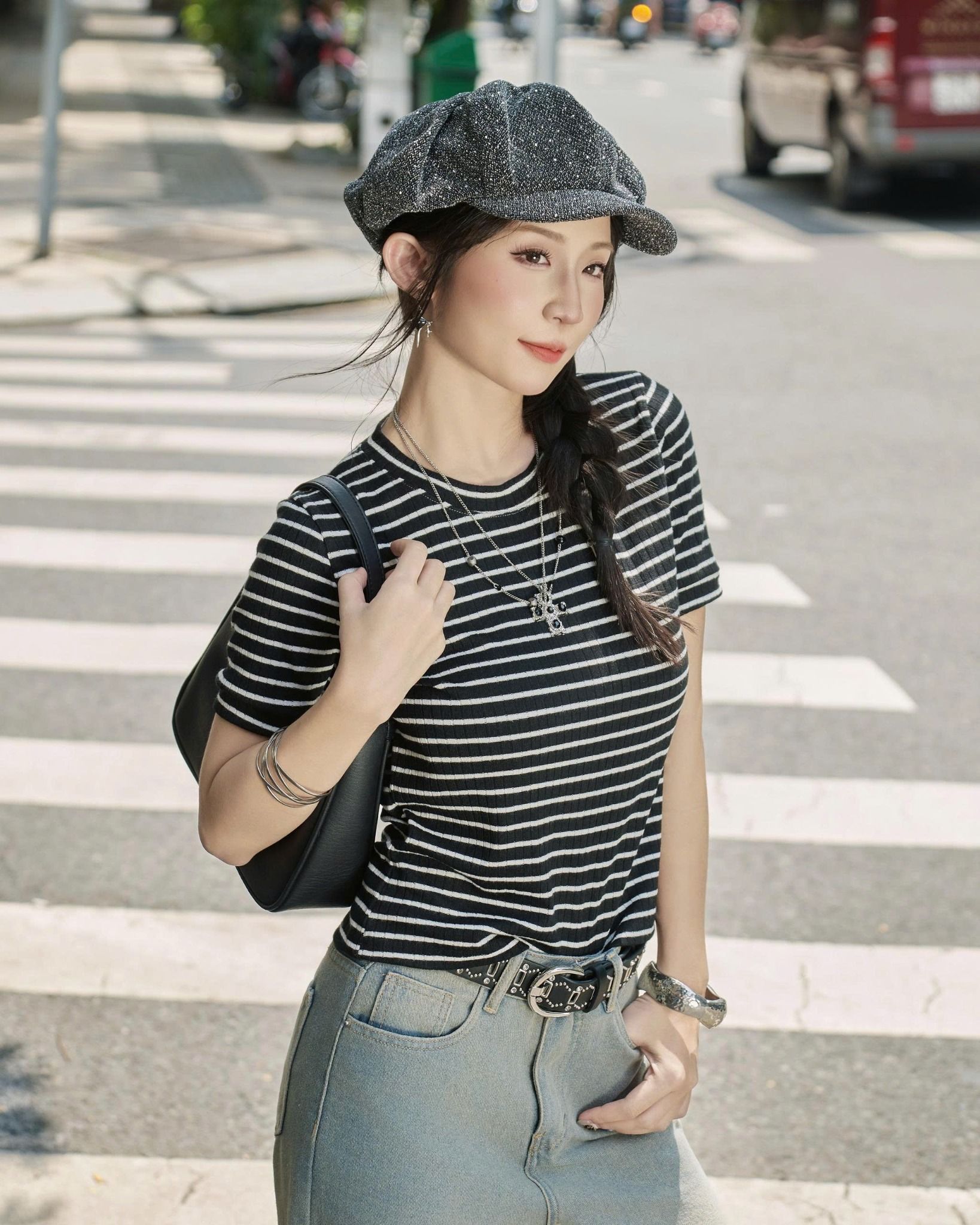  Áo Suông Tay Ngắn MADMIND A36 - Màu Sọc Đen 