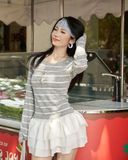  Áo Suông Tay Dài Cổ Thuyền / Trễ Vai MADMIND D10 - Màu Xám Sọc 