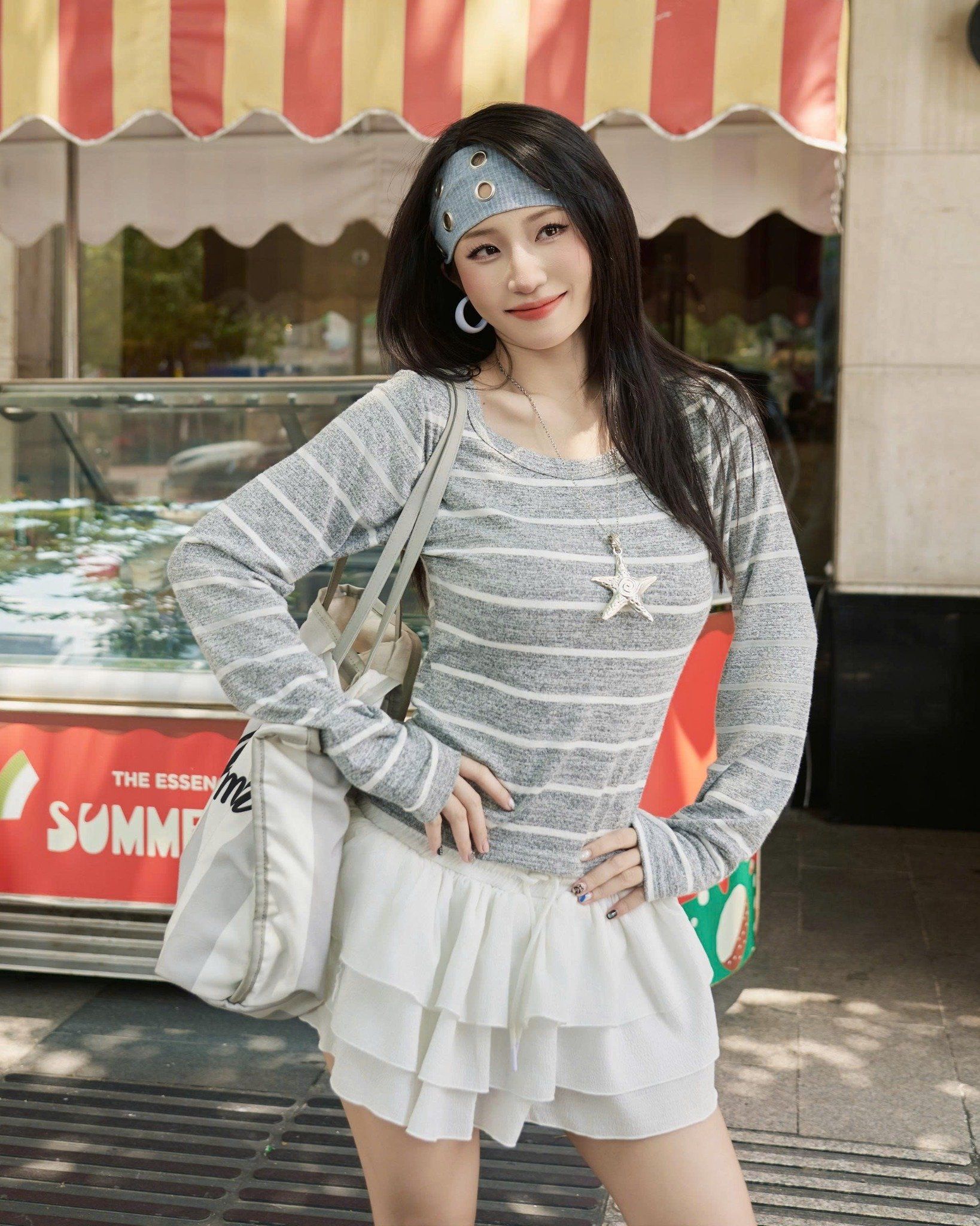  Áo Suông Tay Dài Cổ Thuyền / Trễ Vai MADMIND D10 - Màu Xám Sọc 