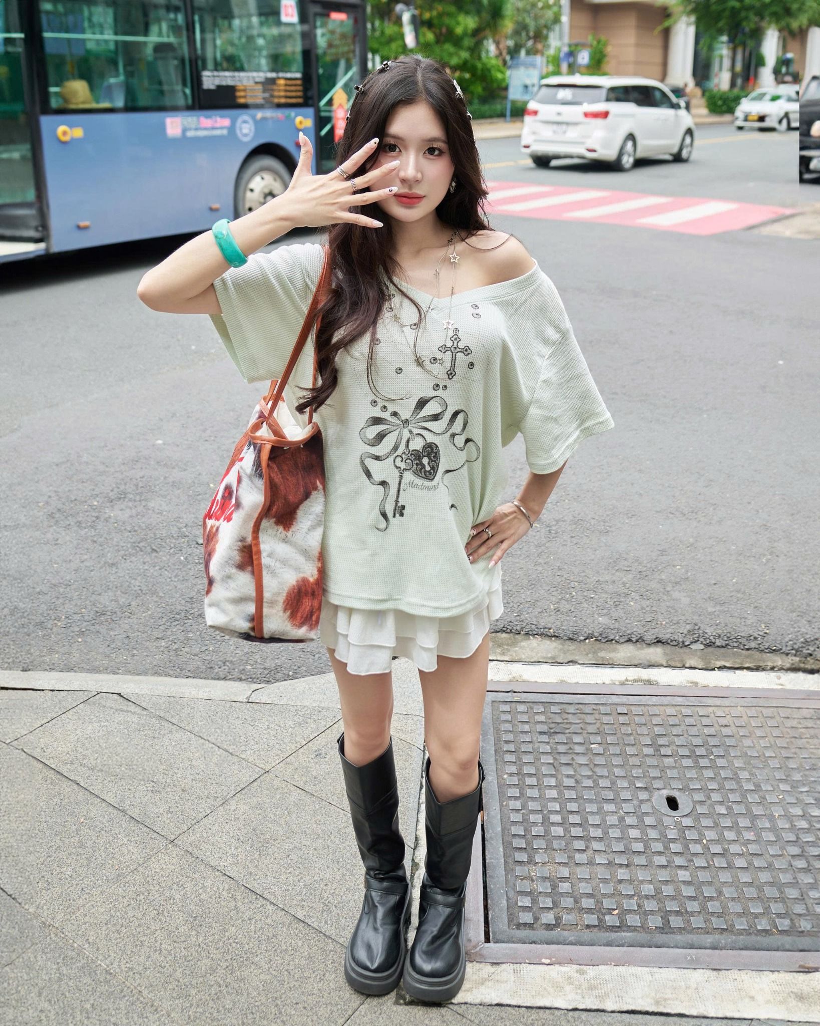  Áo Cổ Tim MADMIND A35 - Màu Xanh Mint 