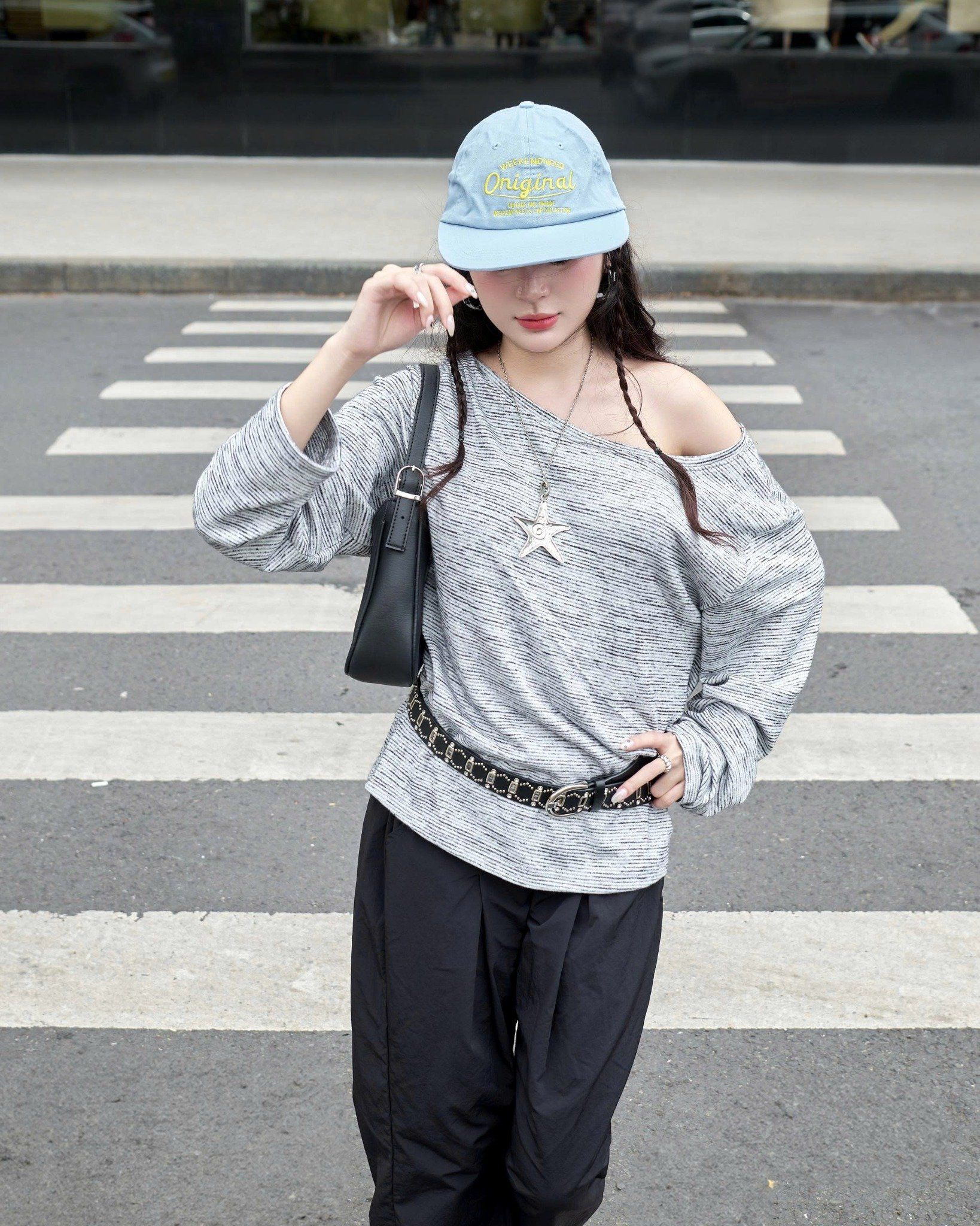  Áo Rộng, Tay Dài Trễ Vai MADMIND D9 - Màu Sọc Nhỏ 