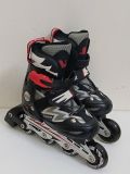  Patin màu đen phối màu đỏ Cougar size 30 33 (Tầm chân size 28 29 vẫn đi tốt). 
