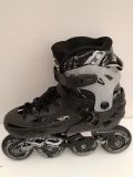  Patin màu đen Flying Eagle size 33 co giãn 37 (Tầm chân size 31 32 vẫn đi tốt). 