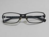  Gọng kính nam giới màu đen dáng vuông Zoff (Thương hiệu Nhật Bản). 
