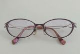  Gọng kính nữ titanium cao cấp màu mận chín Charmant Line Art (XL 1462). 