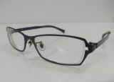  Gọng kính nam giới màu đen dáng vuông Zoff (Thương hiệu Nhật Bản). 