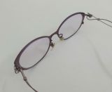  Gọng kính nữ titanium cao cấp màu mận chín Charmant Line Art (XL 1462). 