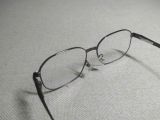  Gọng kính titanium màu ghi đậm hun khói Grado (Made in Japan). Độ mới 96%. 
