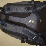  Balo học sinh sinh viên màu xanh navy thương hiệu Descente (Hàn Quốc). 