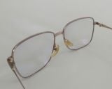  Gọng kính titanium cao cấp mạ vàng Hoya thương hiệu nổi tiếng Nhật Bản. 