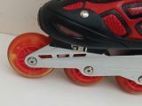  Patin màu đen phối màu đỏ Cougar size 38 41 (Tầm chân size 35 36 vẫn đi tốt)(Độ mới khoảng 90%). 