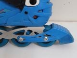  Patin màu xanh Flying Eagle size 33 co giãn 37 (Tầm chân size 31 32 vẫn đi tốt). 