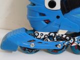  Patin màu xanh Flying Eagle size 33 co giãn 37 (Tầm chân size 31 32 vẫn đi tốt). 