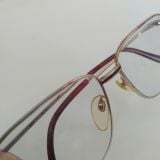  Gọng kính titanium cao cấp mạ vàng Hoya thương hiệu nổi tiếng Nhật Bản. 