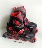  Giày patin màu đen và màu đỏ OXELO size 34 co giãn đến 36 (Decalthon thương hiệu của Pháp). 