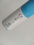  Bàn chải đánh răng điện màu xanh phối màu trắng Braun dạng sạc (Made in Germany). 