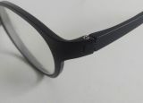  Gọng kính màu màu đen Tomato thương hiểu nổi tiếng của Nhật Bản về độ an toàn kính. (SX tại Hàn Quốc). 