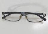  Gọng kính nam giới màu đen dáng vuông Zoff (Thương hiệu Nhật Bản). 