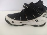 Giày thể thao Fila dành cho trẻ em Size 35 (Tương đương chân 22cm). 