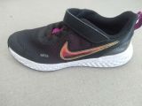  Giày thể thao trẻ em màu đen Nike (cz7148-001) size 33.5 (tương đương 21cm). 