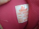  Paitin màu hồng phối xanh thương hiệu Cougar size 38 co giãn 41 (Chân size tầm 35 36 đi tốt). 