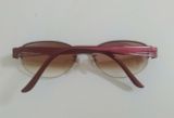  Kính râm nữ dáng nửa viền màu đỏ sắc tía Daks thương hiệu Anh Quốc. 